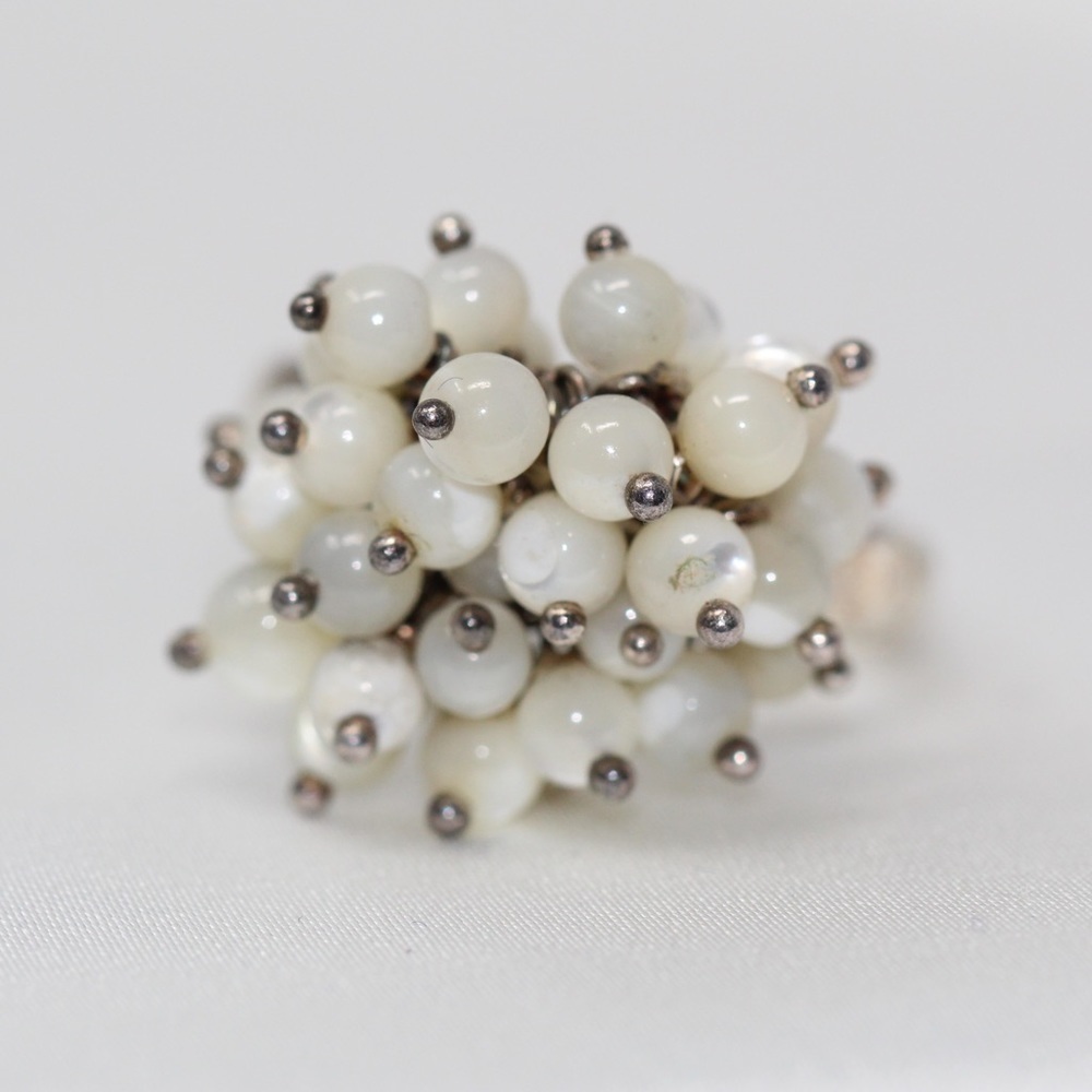 Sterling Silver - Mother of Pearl Bead Cha Cha Ring - size 9.75
